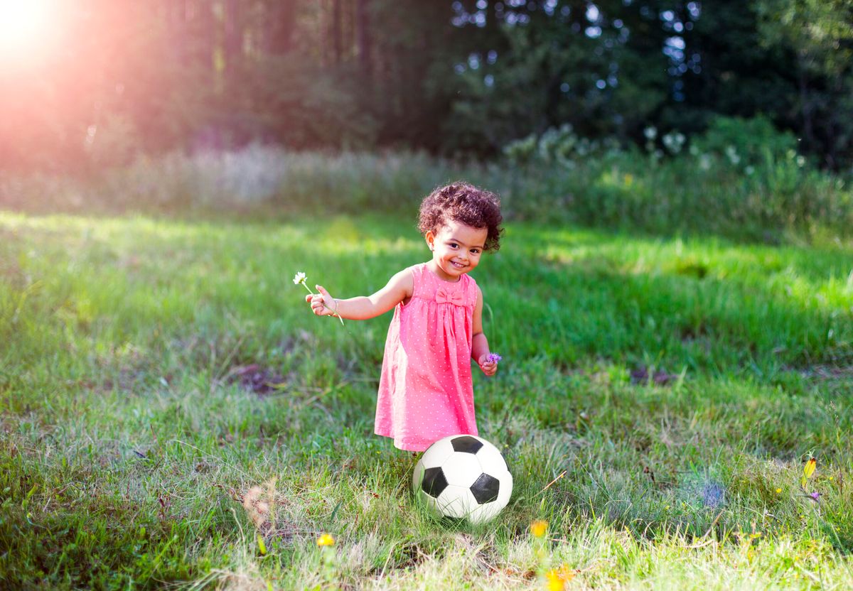 Toddler-and-the-soccer-ball